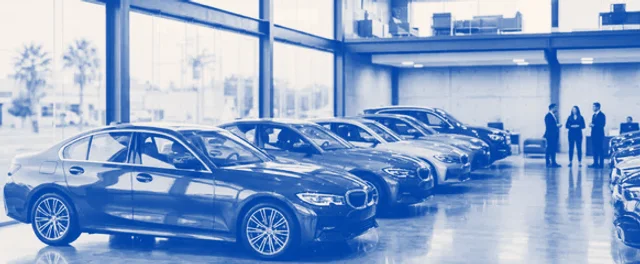 Se compran más coches en México, pero las armadoras sacan menos: la producción cae 15.1 % en septiembre