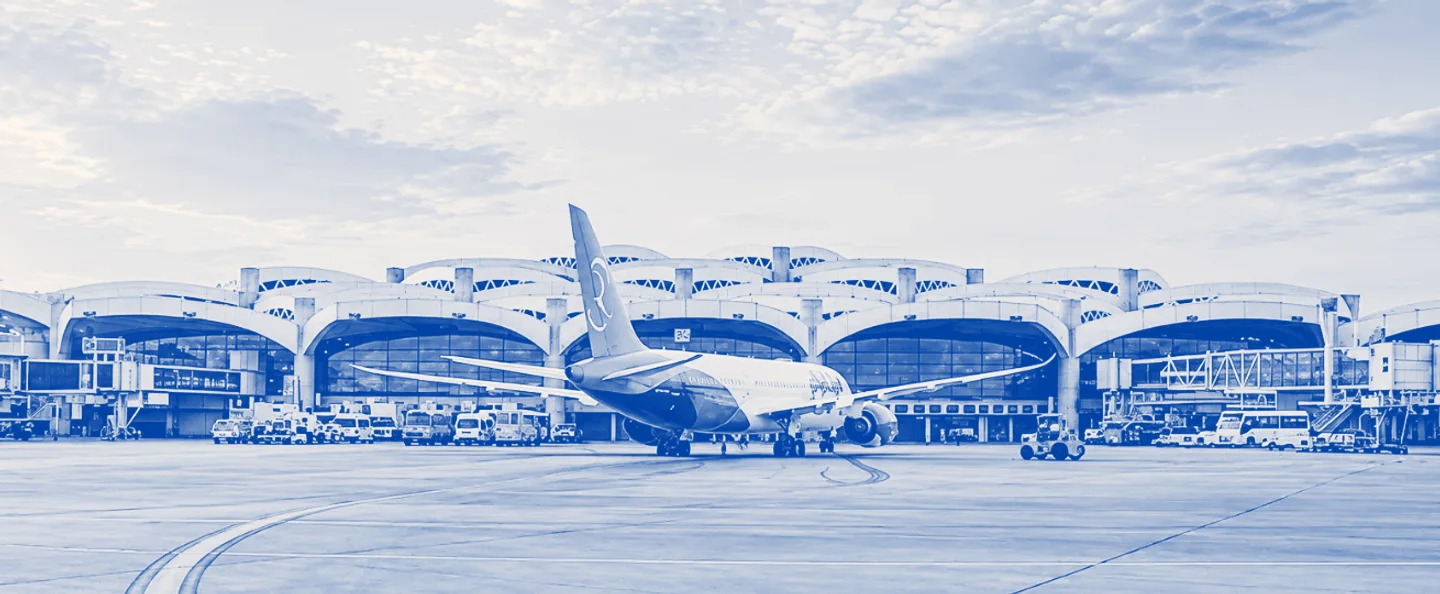 Tres ataques hutíes en seis días: el aeropuerto de Riad sigue cerrado tras el del sábado, con al menos 12 muertos